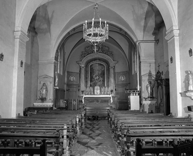 Intérieur : nef et choeur. © Région Bourgogne-Franche-Comté, Inventaire du patrimoine Intérieur : nef et choeur. © Région Bourgogne-Franche-Comté, Inventaire du patrimoine