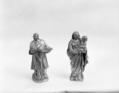 Vue d'ensemble des statuettes : Vierge à l'Enfant et diacre. © Région Bourgogne-Franche-Comté, Inventaire du patrimoine