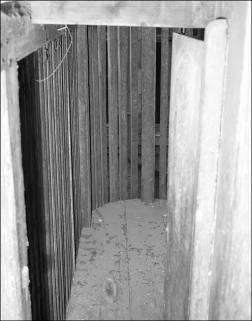 Détail de l'intérieur du bûcher. © Région Franche-Comté, Inventaire du Patrimoine, ADAGP