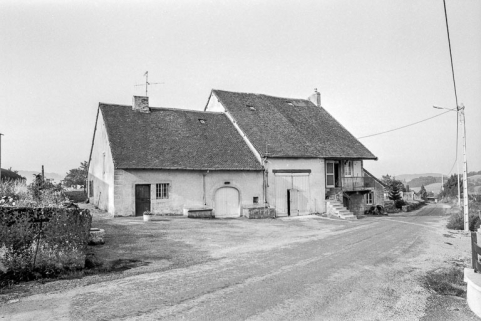 Ferme cadastrée AD 332 : façade antérieure. © Région Bourgogne-Franche-Comté, Inventaire du patrimoine