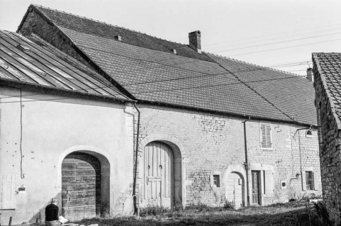 Façade antérieure : vue rapprochée. © Région Bourgogne-Franche-Comté, Inventaire du patrimoine