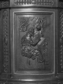 2e panneau de la cuve : saint Matthieu. © Région Bourgogne-Franche-Comté, Inventaire du patrimoine