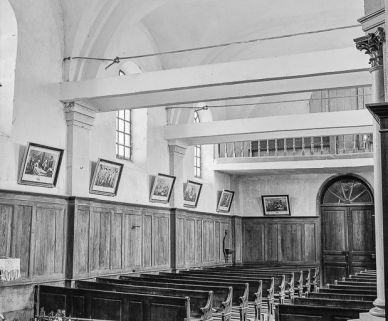 Intérieur : nef et mur latéral droit. © Région Bourgogne-Franche-Comté, Inventaire du patrimoine