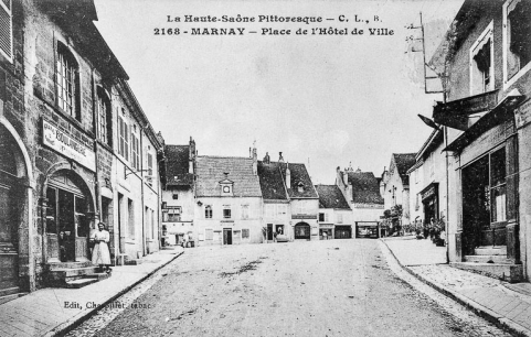 La Haute-Saône Pittoresque - 2168 - MARNAY - Place de l'Hôtel de Ville © Région Bourgogne-Franche-Comté, Inventaire du patrimoine