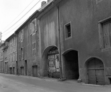 Maisons 28 et 30 rue Eugène-Cusenier. © Région Bourgogne-Franche-Comté, Inventaire du patrimoine