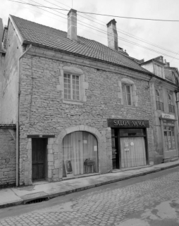 Maison située 9 rue Saint-Laurent. © Région Bourgogne-Franche-Comté, Inventaire du patrimoine
