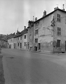 Maisons côté pair de la rue Saint-Laurent : vue générale. © Région Bourgogne-Franche-Comté, Inventaire du patrimoine