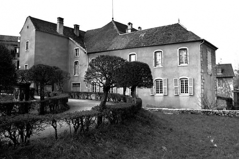 Façade antérieure. © Région Bourgogne-Franche-Comté, Inventaire du patrimoine Façade antérieure. © Région Bourgogne-Franche-Comté, Inventaire du patrimoine