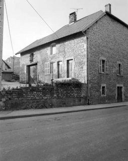 Fig. 12 : Ferme située 2 rue du Viaduc. © Région Bourgogne-Franche-Comté, Inventaire du patrimoine