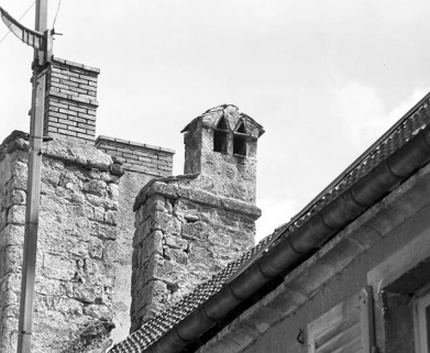 Détail d'une souche de cheminée. © Région Bourgogne-Franche-Comté, Inventaire du patrimoine