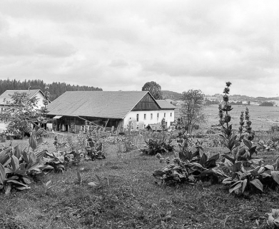 Façades antérieure et latérale gauche. © Région Bourgogne-Franche-Comté, Inventaire du patrimoine