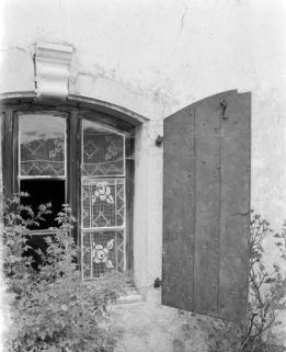 Fenêtre du "carré" : volet ouvert. © Région Bourgogne-Franche-Comté, Inventaire du patrimoine