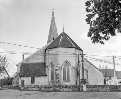 Extérieur : abside. © Région Bourgogne-Franche-Comté, Inventaire du patrimoine