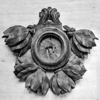 Relief situé dans la sacristie. © Région Bourgogne-Franche-Comté, Inventaire du patrimoine