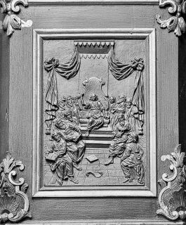 Détail : panneau central de la cuve. © Région Bourgogne-Franche-Comté, Inventaire du patrimoine