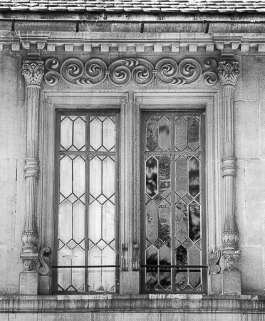 Fenêtre sur rue, à l'étage. © Région Bourgogne-Franche-Comté, Inventaire du patrimoine