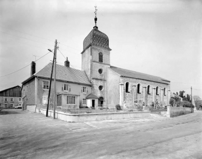 Vue de trois quarts avant droit. © Région Bourgogne-Franche-Comté, Inventaire du Patrimoine
