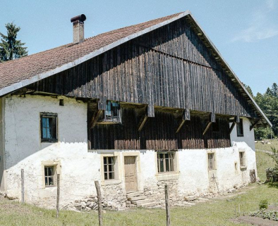 Façades antérieure et latérale droite. © Région Bourgogne-Franche-Comté, Inventaire du patrimoine