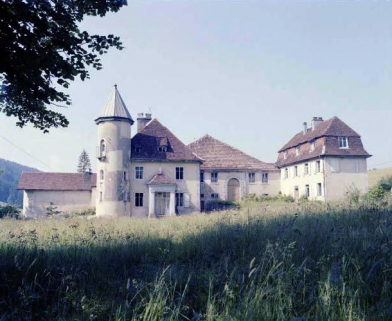 Façades sur le parc, vues de face. © Région Bourgogne-Franche-Comté, Inventaire du patrimoine