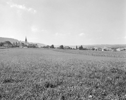 Vue générale du village. © Région Bourgogne-Franche-Comté, Inventaire du patrimoine