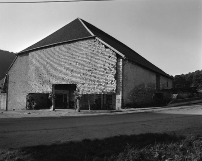 Façade latérale droite sur rue. © Région Bourgogne-Franche-Comté, Inventaire du patrimoine