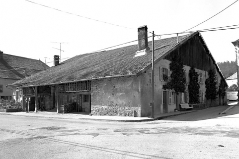 Vue de trois quarts gauche. © Région Bourgogne-Franche-Comté, Inventaire du patrimoine