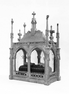 Vue de trois quarts droit d'une des châsses. © Région Bourgogne-Franche-Comté, Inventaire du patrimoine