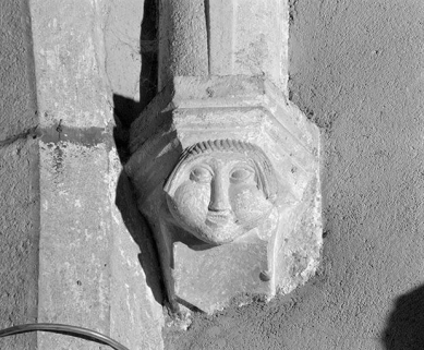 Culot, vaisseau droit de la nef, 3e travée. © Région Bourgogne-Franche-Comté, Inventaire du patrimoine