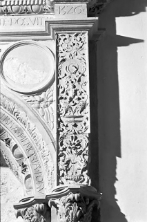 Détail : pilastre et écoinçon droits. © Région Bourgogne-Franche-Comté, Inventaire du patrimoine