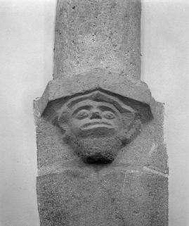 Intérieur : culot de la 3ème travée droite de la nef. © Région Bourgogne-Franche-Comté, Inventaire du patrimoine