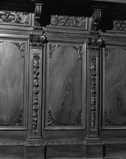 Vue d'un panneau des lambris de demi-revêtement. © Région Bourgogne-Franche-Comté, Inventaire du patrimoine