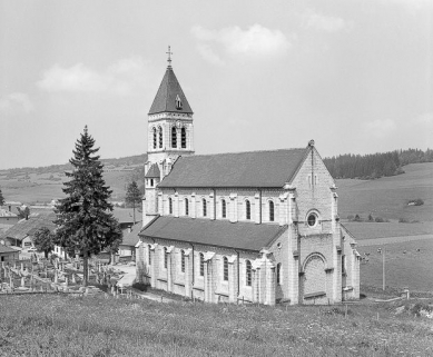 Façades postérieure et latérale droite. © Région Bourgogne-Franche-Comté, Inventaire du patrimoine