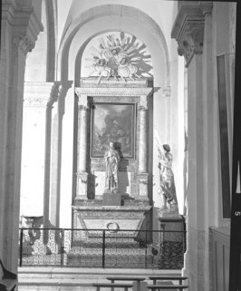 Autel secondaire sud. © Région Bourgogne-Franche-Comté, Inventaire du patrimoine