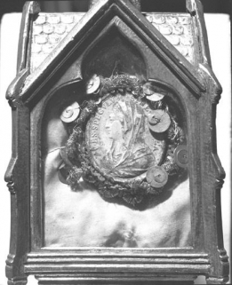 Détail, buste de la Vierge. © Région Bourgogne-Franche-Comté, Inventaire du patrimoine