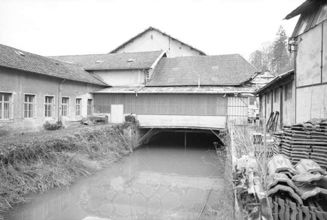 Sortie du canal de gauche à droite (K-J-L) © Région Bourgogne-Franche-Comté, Inventaire du patrimoine