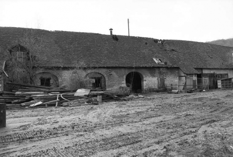 Vue d'ensemble d'un bâtiment. © Région Bourgogne-Franche-Comté, Inventaire du patrimoine Vue d'ensemble d'un bâtiment. © Région Bourgogne-Franche-Comté, Inventaire du patrimoine