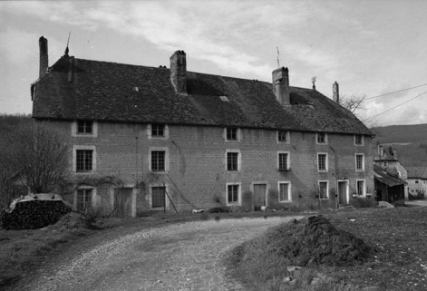 Logement ouvrier. © Région Bourgogne-Franche-Comté, Inventaire du patrimoine Logement ouvrier. © Région Bourgogne-Franche-Comté, Inventaire du patrimoine