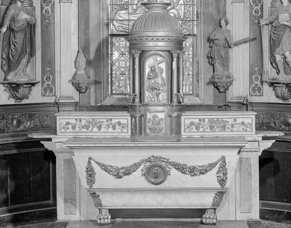 Maître-autel : l'autel. © Région Bourgogne-Franche-Comté, Inventaire du patrimoine