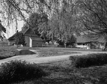 Vue d'ensemble depuis le nord en 1975. © Région Bourgogne-Franche-Comté, Inventaire du patrimoine