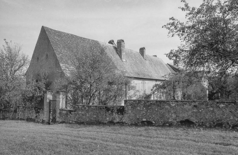Bâtiment annexe, façade postérieure sur jardin. © Région Bourgogne-Franche-Comté, Inventaire du patrimoine
