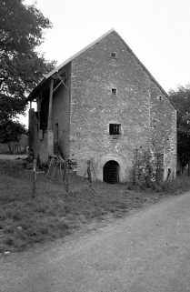 Façades antérieure et latérale droite. © Région Bourgogne-Franche-Comté, Inventaire du patrimoine