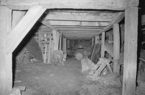 Intérieur du séchoir. © Région Bourgogne-Franche-Comté, Inventaire du patrimoine