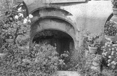 Détail : porte de cave. © Région Bourgogne-Franche-Comté, Inventaire du patrimoine