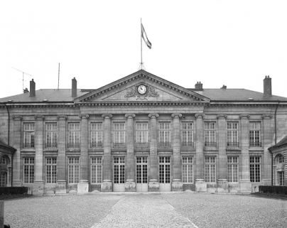 Façade antérieure, de face. © Région Franche-Comté, Inventaire du Patrimoine, ADAGP