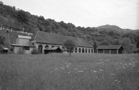 Vue d'ensemble depuis le sud. © Région Bourgogne-Franche-Comté, Inventaire du patrimoine Vue d'ensemble depuis le sud. © Région Bourgogne-Franche-Comté, Inventaire du patrimoine