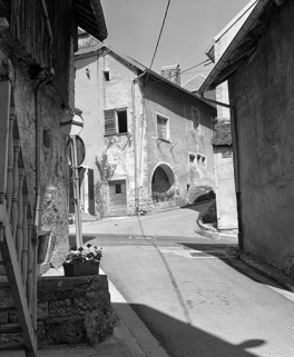 Façades antérieure et latérale gauche. © Région Bourgogne-Franche-Comté, Inventaire du patrimoine