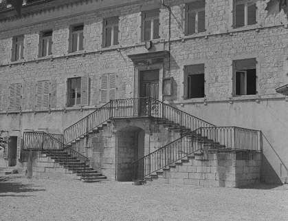 Façade antérieure, l'escalier. © Région Bourgogne-Franche-Comté, Inventaire du patrimoine