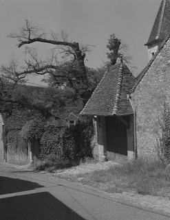 Portail d'entrée de la cour. © Région Bourgogne-Franche-Comté, Inventaire du patrimoine
