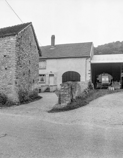 Façade sur cour. © Région Bourgogne-Franche-Comté, Inventaire du patrimoine