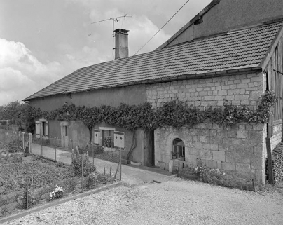 Face latérale gauche de trois quarts droit. © Région Bourgogne-Franche-Comté, Inventaire du patrimoine